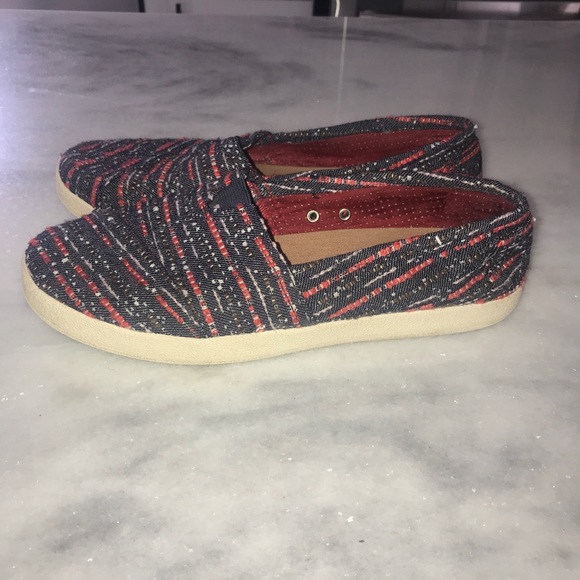 Toms Womens Slip On Flats-Blue Red White-Size 9.5 - Picture 2 of 8